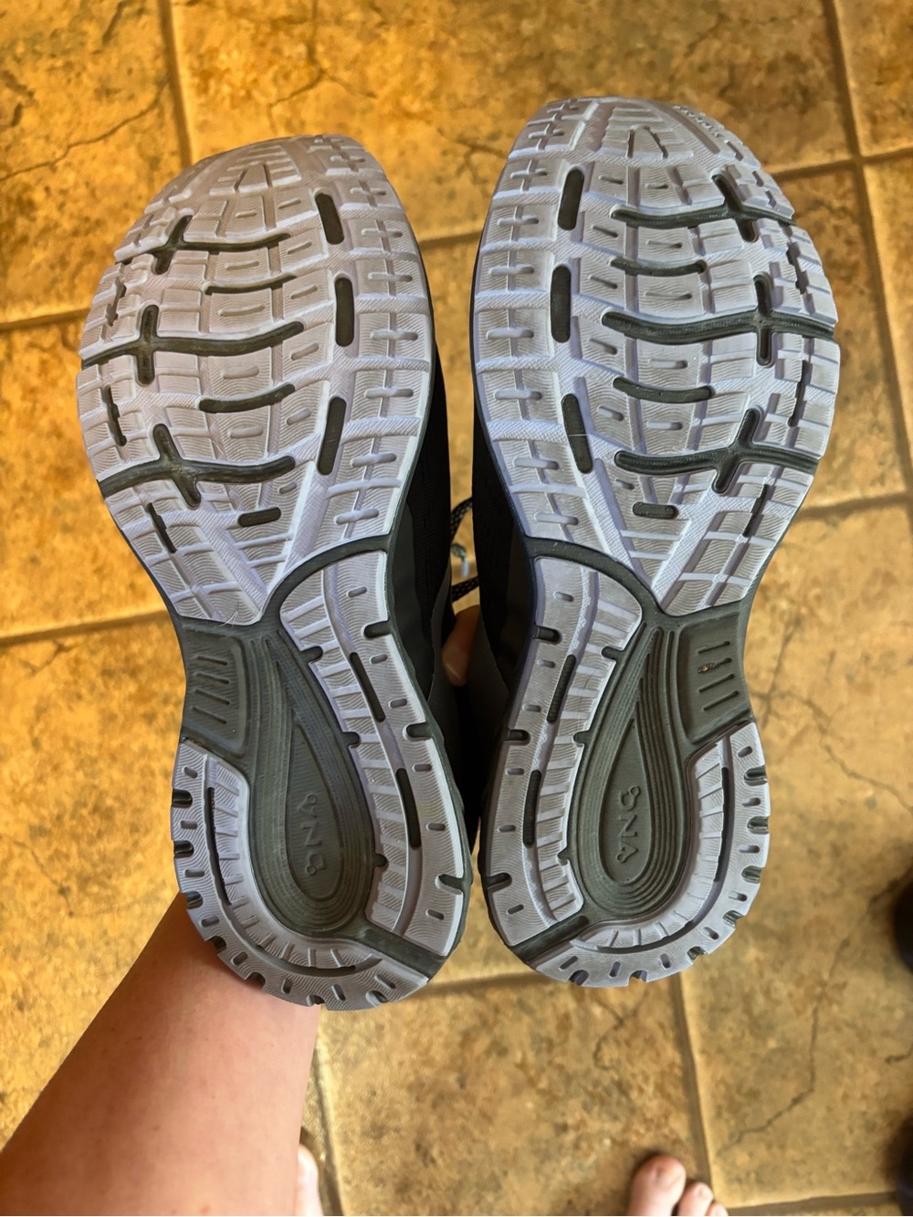 Brooks Anthem 5 women’s running shoes sz 9 - Picture 5 of 6